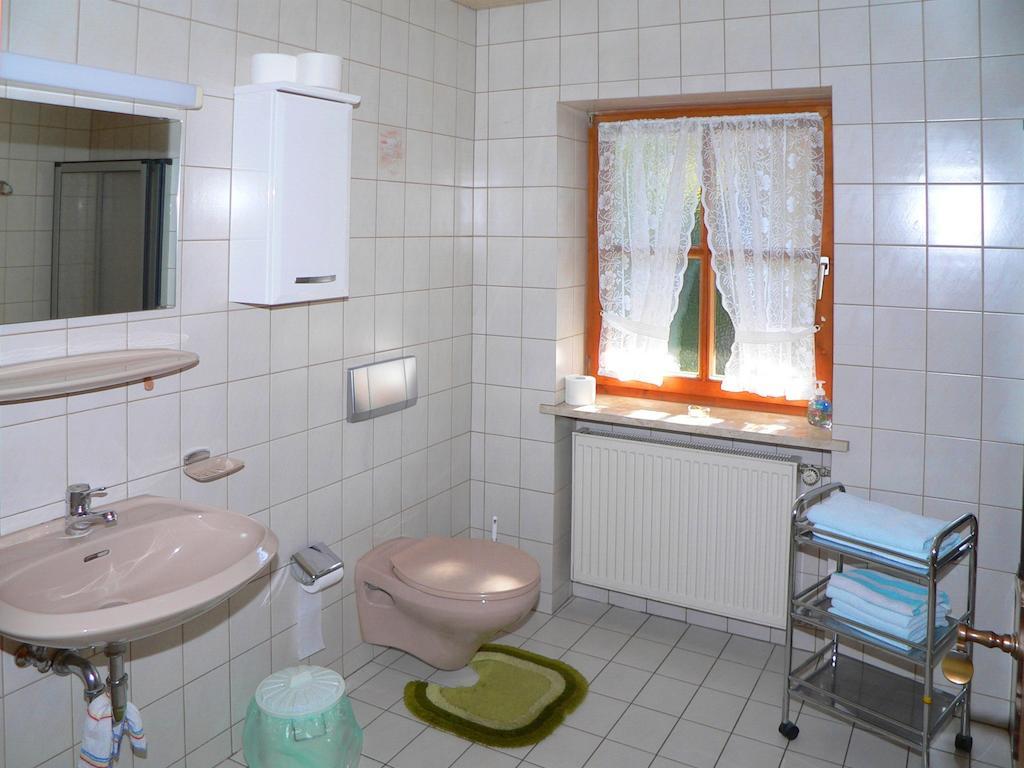 Gasthof - Pension Zur Post Achslach Rom bilde
