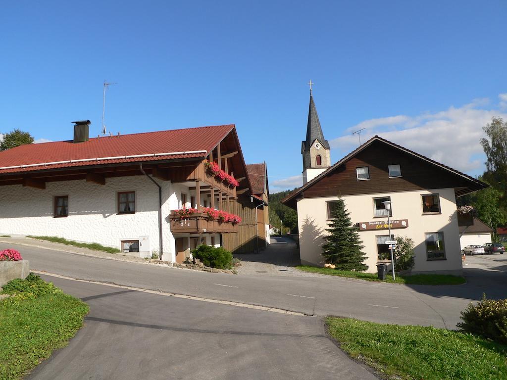 Gasthof - Pension Zur Post Achslach Rom bilde